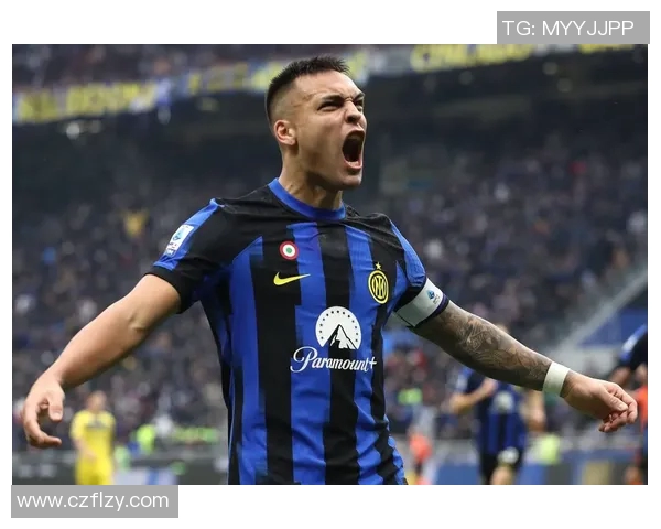 劳塔罗足球星参赛证挂件亮相 全新设计展现激情与荣耀